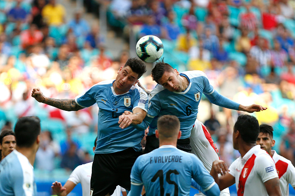 Uruguay 0-0 Peru (Pen: 4-5): Suarez đá hỏng phạt đền, Uruguay mất vé bán kết